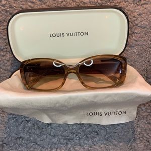 Louis Vuitton Soupcon GM Sunglasses Glitter Honey